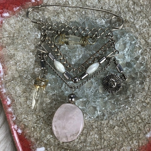 Artisan Jewelry - Artisan Silver Tone Boho Dangle Bin Brooch